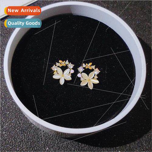 Earrings small flower earrings female silver needle simple c