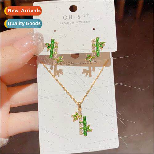 Korea exquise fashion green bamboo earrings small versatile