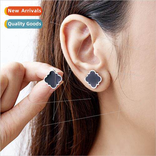 Korea new 925 silver needle stainless steel black clover ear