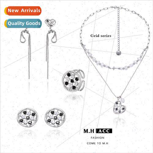 Diamond mesh earrings female Europe 925 silver pin earrings
