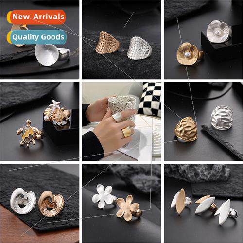 Fashion Hundred Europe atmosphere loose mouth elastic metal