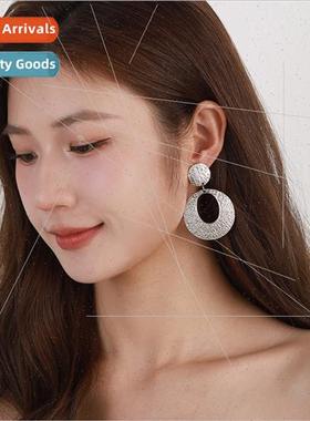 New round ring knocking surface ear clip earrings women fash