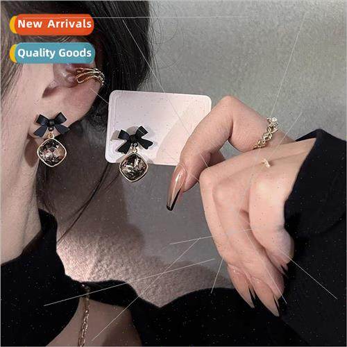925 lver Needle Black Bow Large Diamond Sparkling Earrings 2