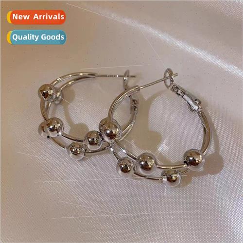 Wind tide small ball earrings earrings female Korea new Hund