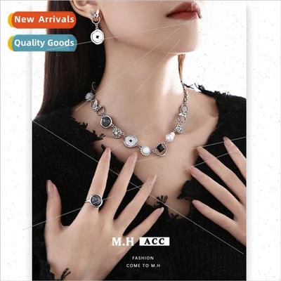 Baroque Resin Pearl Button Necklace Women Collarbone Chain E