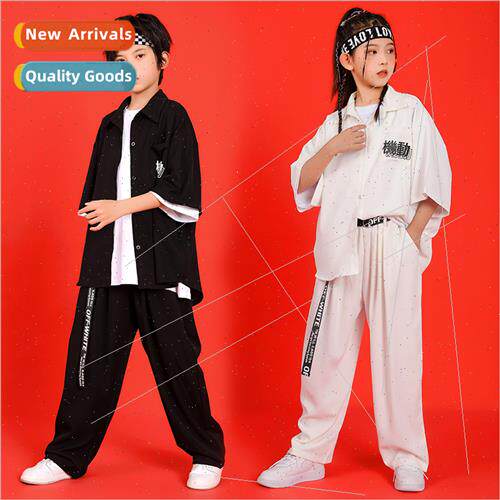 Childrens hip-hop permance su Boys set dance su girls jazz d
