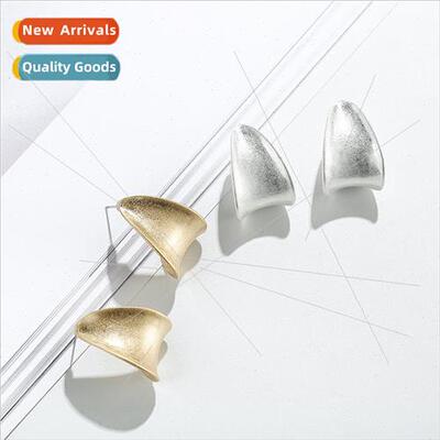 Europe new fashion ethnic earrings适用women buckle environme