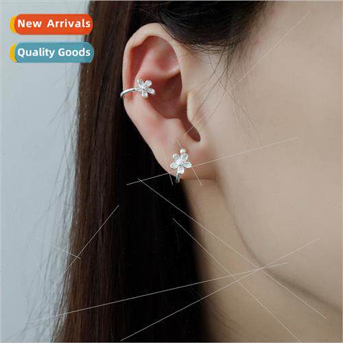 Small daisy ear clip Japan sweet ear bone clip female simple