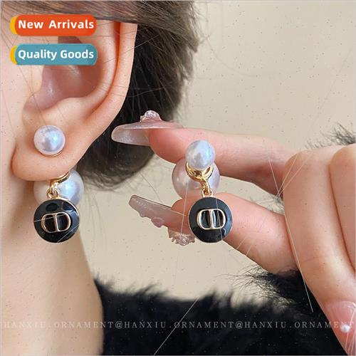 Drip oil letter pearl earrings French a two wear earrings ni