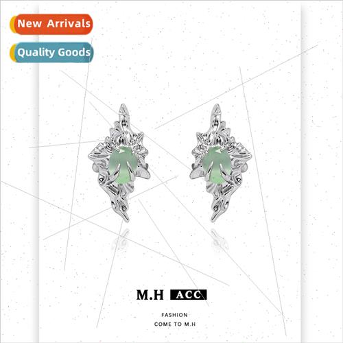 Niche cat eye stone earrings适用women Europe ear bone clip m