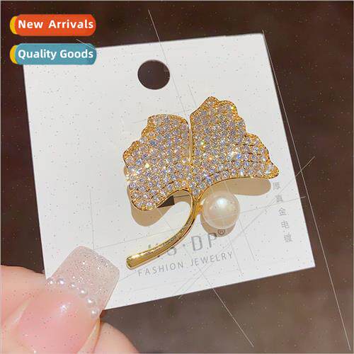 Korea gentle elegant ginkgo leaf pin high fashion anti-glare