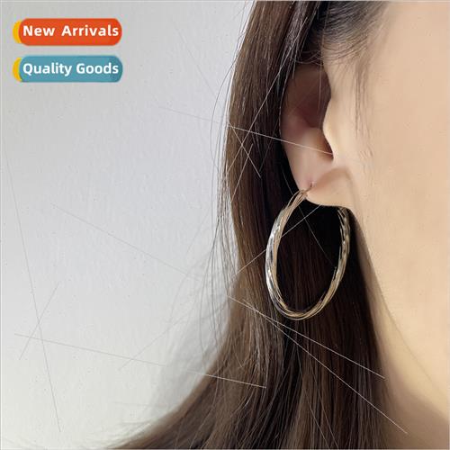 Round plain hoop earrings female sweet cool millennial Spice