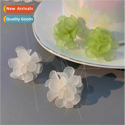 acrylic flower earrings 2022 new tide niche petal earrings e