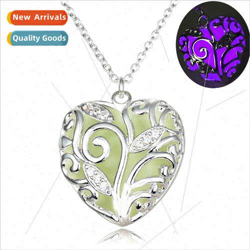 Europe heart ocean simple luminous pendant fashion silver ho