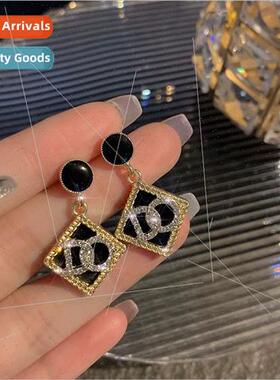 ins fashion black earrings 2022 new tide earrings female Kor