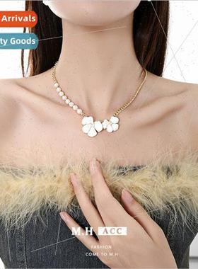 Pure whe camellia flower necklace women pearl wind niche col