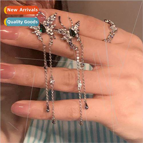 Strong Tears Very Butterfly Ear Clip Women che Premium Cold