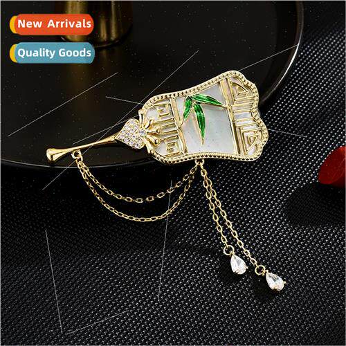 New natural fan bamboo tassel brooch female high-grade bambo