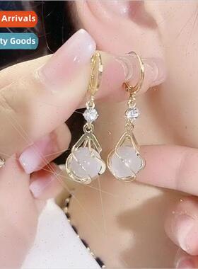 Cat eye stone earring buckle earrings niche atmosphere fashi