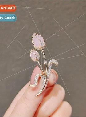 New tulip brooch female delicate coat anti-trailing buckle s