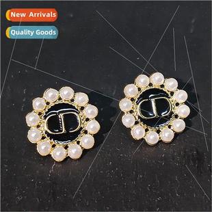 Retro stunning pearl earrings 2023 new tide earrings niche c