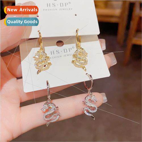 Minimalist micro-set dragon earring clasp niche earrings