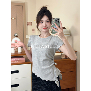 T恤女收腰立体钢标上衣 花灰色正肩不规则飘带下摆短袖 flota