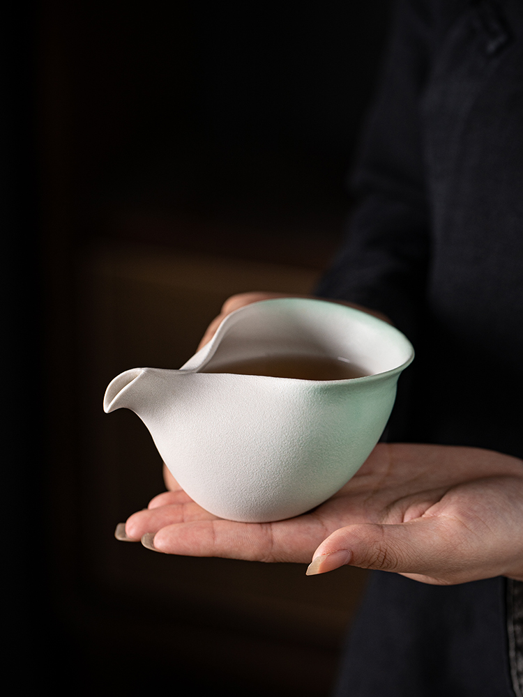 创意泡茶公道杯家用陶瓷磨砂公杯分茶器复古茶海茶具配件功夫茶具