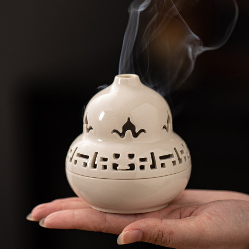 禅意陶瓷镂空葫芦香薰炉