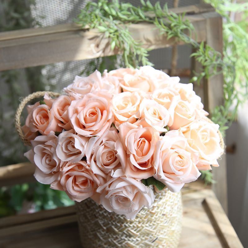 厂家销售 仿真玫瑰花束假花外贸婚庆手捧花家居装饰仿真植物