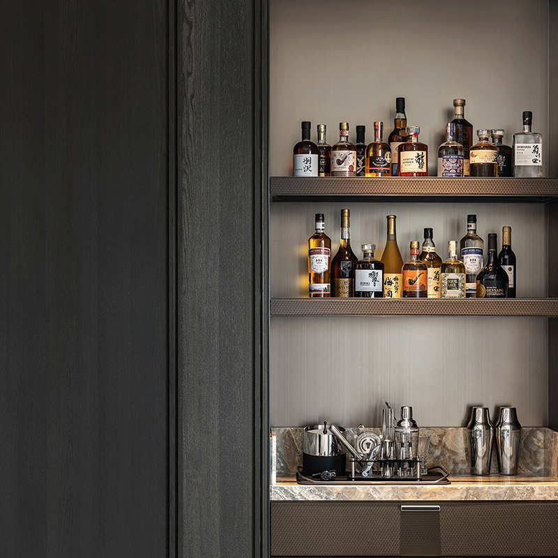现代样板间酒柜真酒杯洋酒红酒道具假酒展架组合厨柜陈列搭配