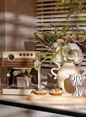 软摆件装饰橱柜模型奶油台