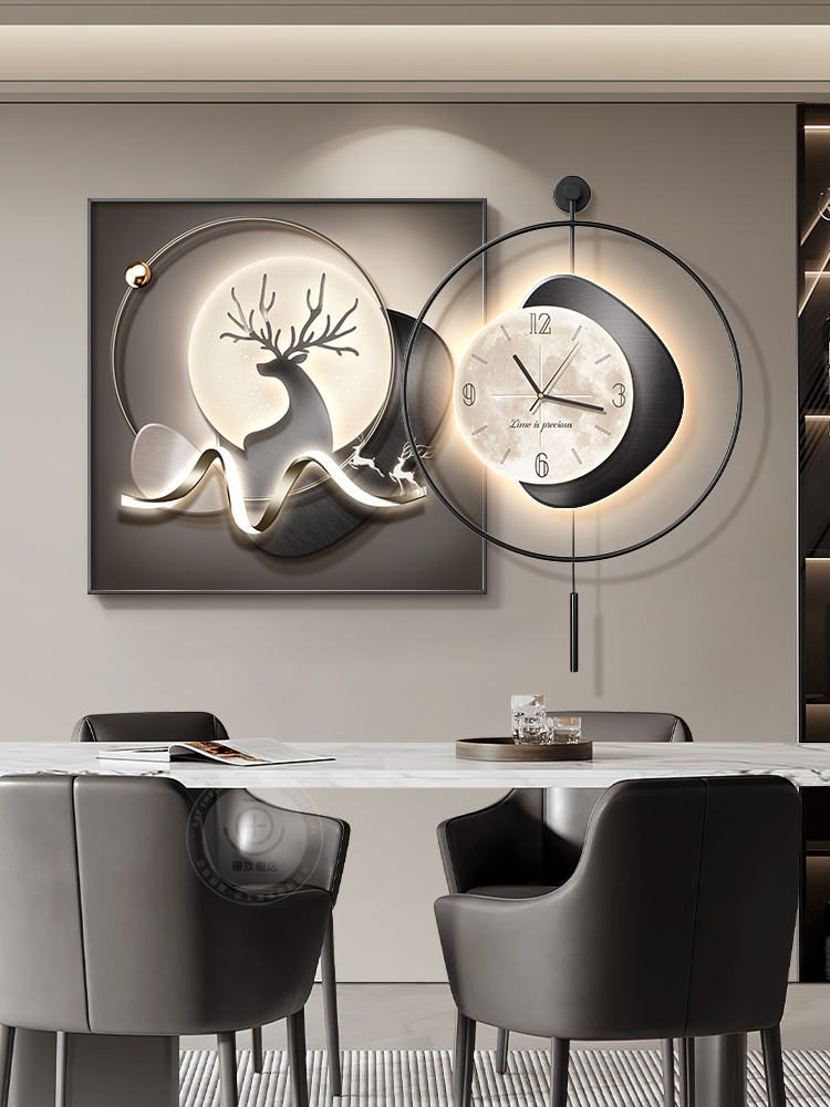 时来运转餐厅装饰挂钟轻奢高级感饭厅餐桌钟表挂抽象创意时钟