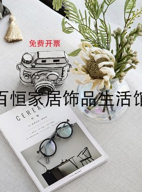 样板房卧室儿童飘窗摄影主题书房桌面白相机组合软装饰品组合摆件