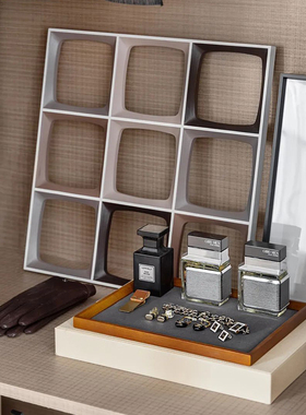 现代样板房卧室衣帽间中性男女项链耳环首饰托盘香水组合软装摆件