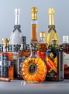 公寓会所样板房酒窖店铺软装饰品酒水威士忌白兰地组合礼盒装摆件