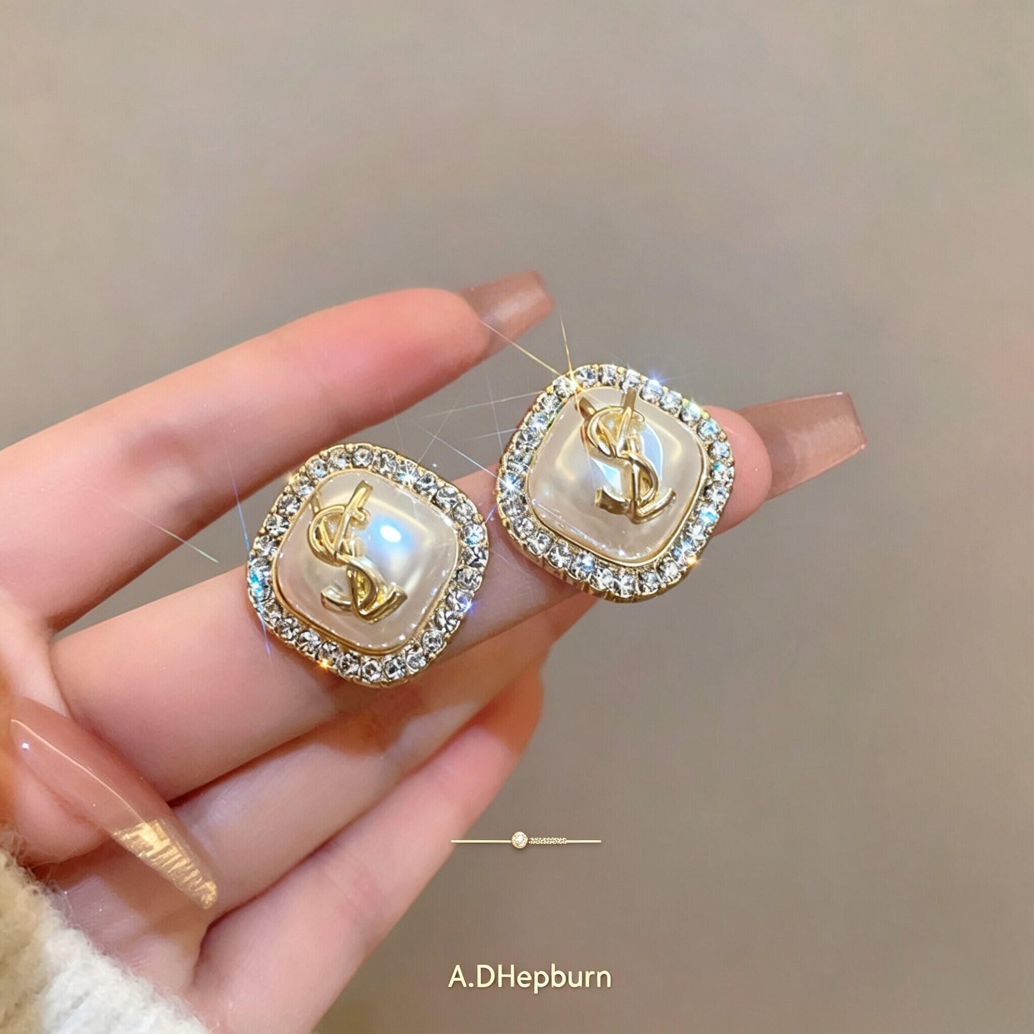 A.DHepburn不掉色防过敏耳钉轻奢