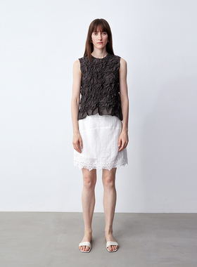 LIAC ROC 25夏季新品立体褶皱纹理无袖背心背部开叉清爽气质上衣