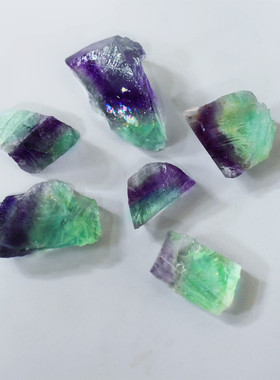 天然水晶原石扩香石彩绿色萤石矿石碎石彩色石头鱼缸摆件毛料