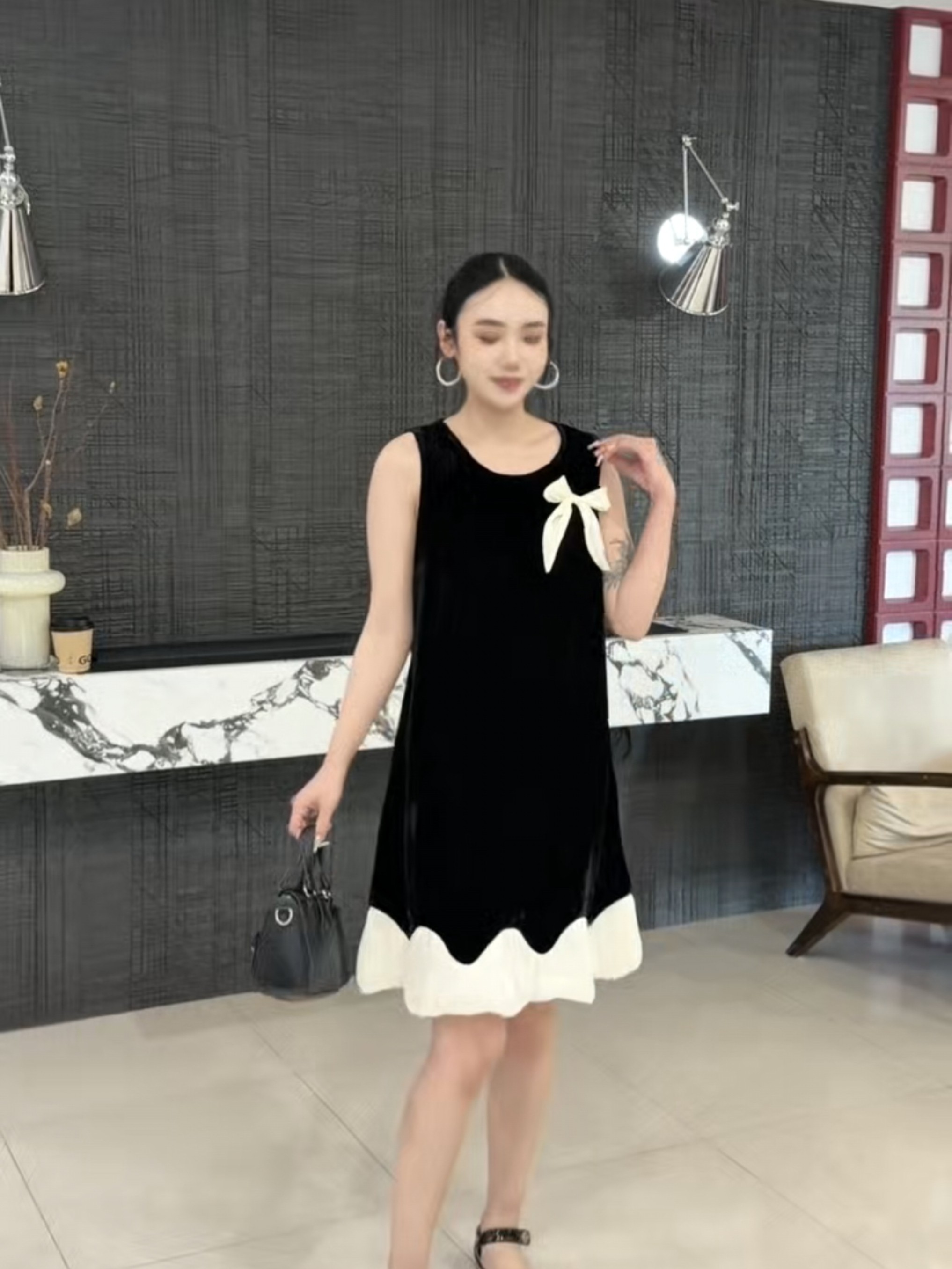 法式小香风蝴蝶结无袖连衣裙女夏季时尚何叶边显瘦气质减龄a字裙