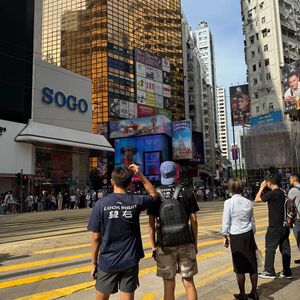 男生夏日短袖2026街头望左望右短袖男女情侣高街潮牌宽松T恤衣衫