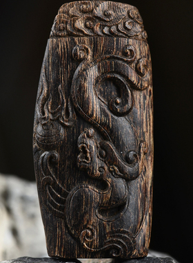 达拉干沉水级雕刻挂件仿古龙牌重约20克保真文玩沉香吊坠挂件