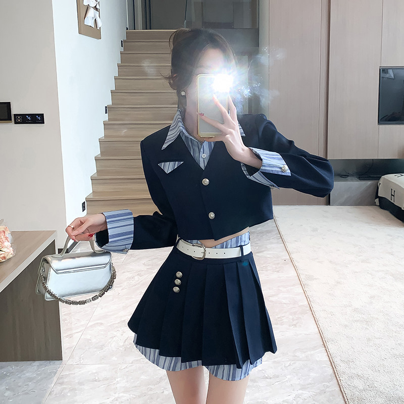 春季美式学院风假两件上衣套装新款女装辣妹高级感百褶短裙两件套