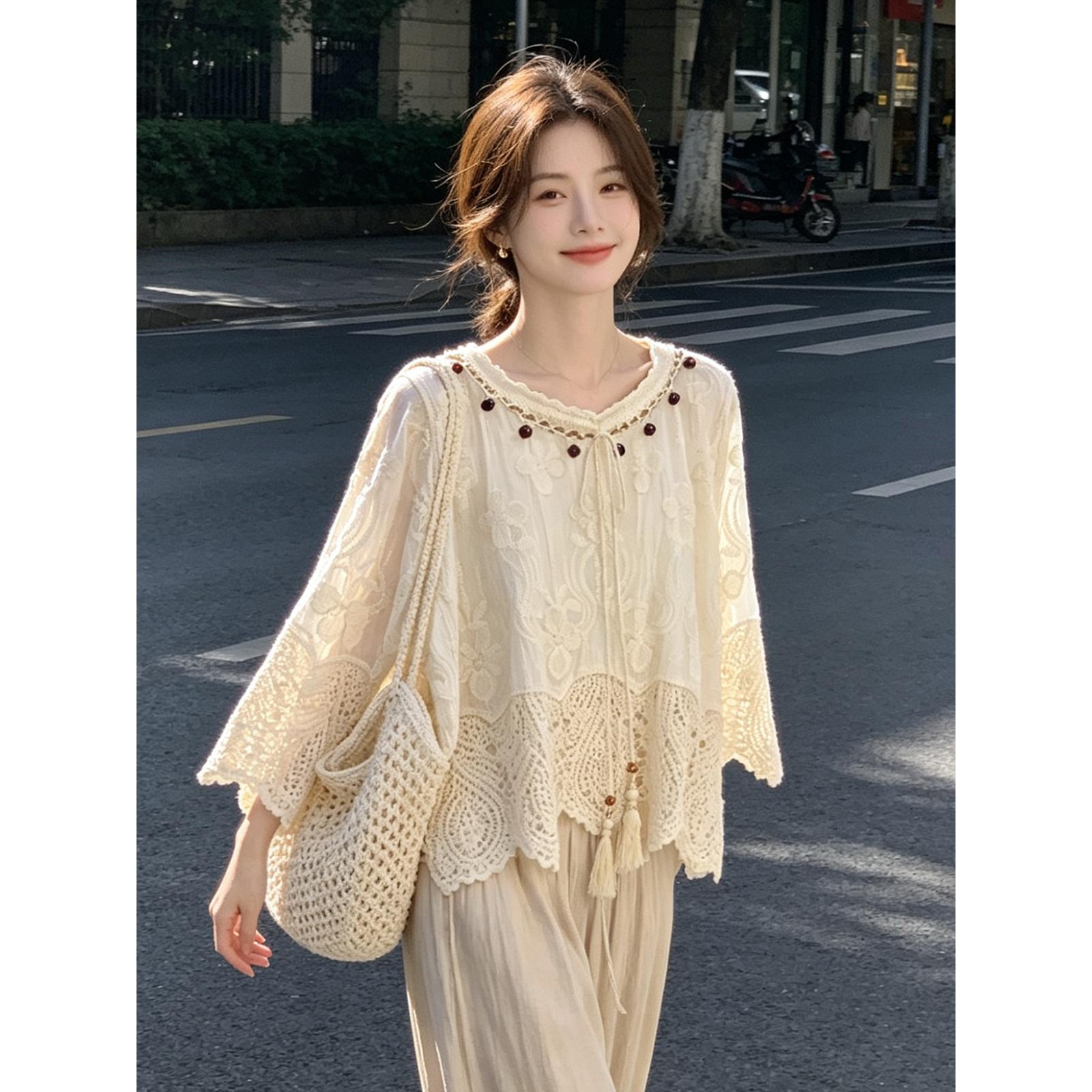 文艺风棉布镂空立体刺绣流苏宝石9分袖上衣夏季度假宽松防晒衫女