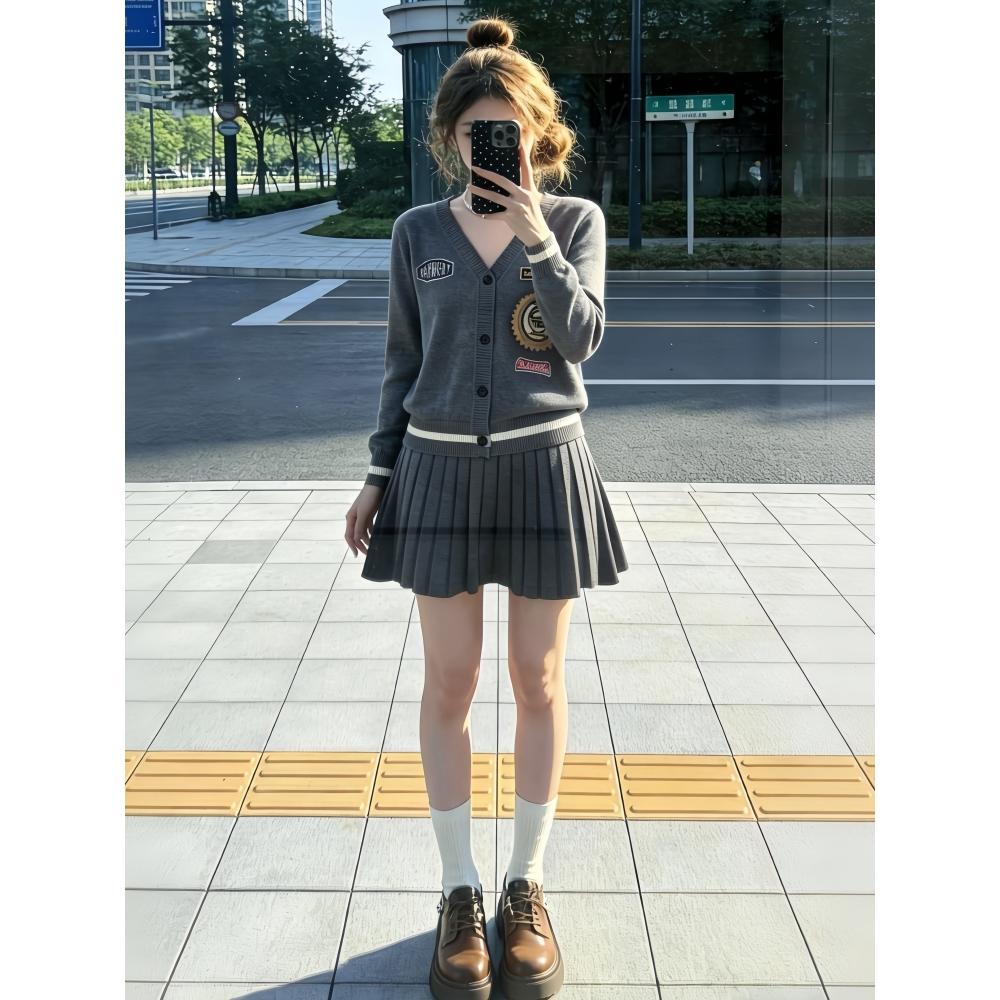 秋冬一整套毛衣女装百褶裙套装女2026新款小香慵懒休闲针织两件套