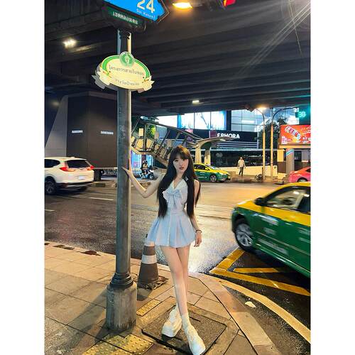 BBT Sweety 夏日绝美小裙子收腰无袖背心蓝色格子衬衫连衣裙女