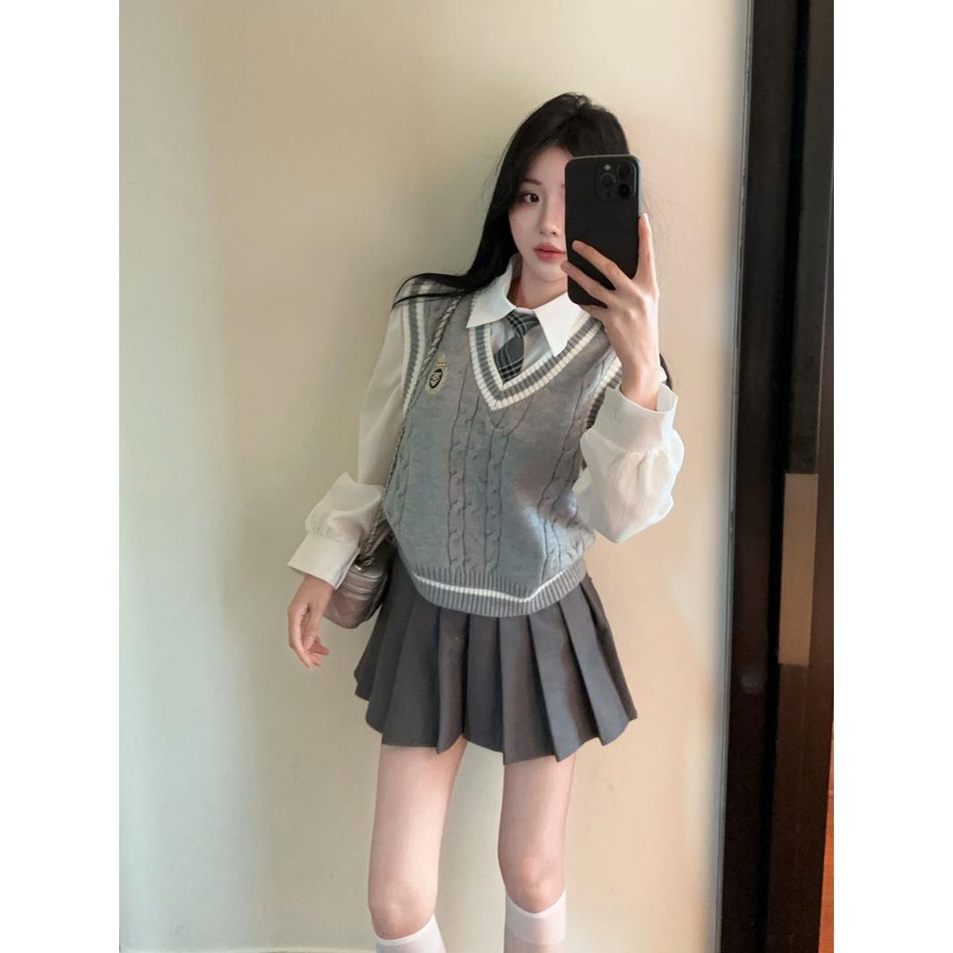 学院风马甲衬衫叠穿套装秋冬季jk制服背心百褶裙三件套