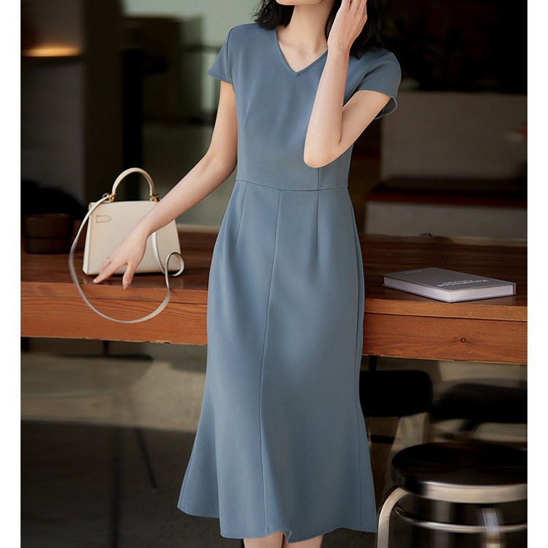 三醋酸鱼尾裙子 千金感收腰连衣裙V领中长款杭州四季青女装秋夏季