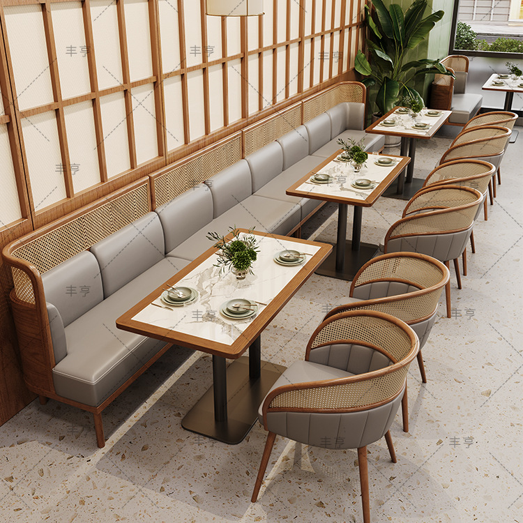 东南亚主题餐厅弧形卡座沙发实木藤编餐饮酒店复古西餐厅桌椅组合