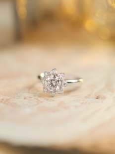 艺升缘珠宝向日葵戒指定制S925银一克拉莫桑石女士钻戒原创设计